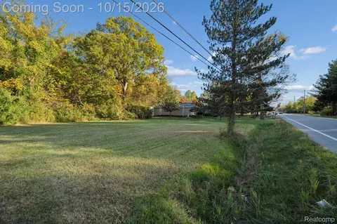 000 S Huron River Dr, Romulus, MI 48174 photo 14