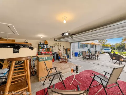 Exterior - 11 Custer Ct, Monroe, MI 48161 photo 2 of 11