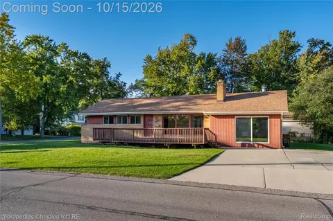 15840 Webster Ave, Southfield, MI 48076