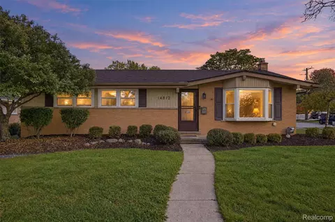 14812 Fairway St, Livonia, MI 48154