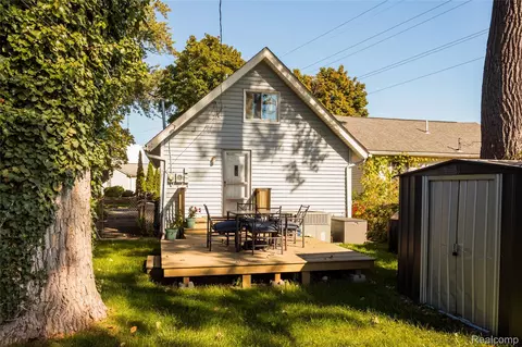 Exterior - 770 E Hazelhurst St, Ferndale, MI 48220 photo 5 of 6