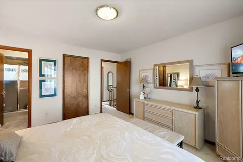 Bedroom - 46850 Barbara Dr, Macomb, MI 48044 photo 2 of 5