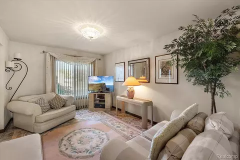 Living - 46850 Barbara Dr, Macomb, MI 48044 photo 3 of 6