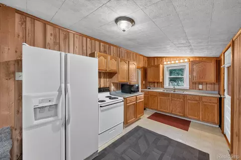 Kitchen - 1116 E 8th St, Monroe, MI 48161 photo 1 of 2