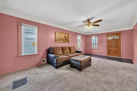 Living - 1116 E 8th St, Monroe, MI 48161 photo 4 of 4