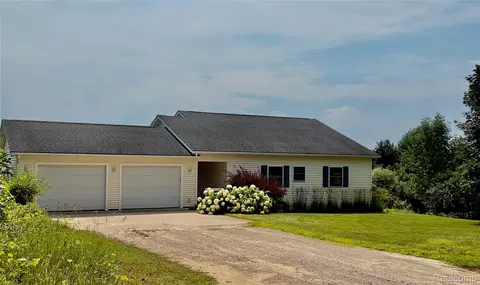 12621 Jones Rd, Milton, MI 49648