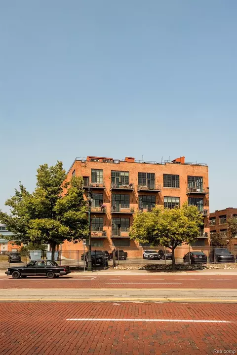 2003 Brooklyn St Apt St #412, Detroit, MI 48226