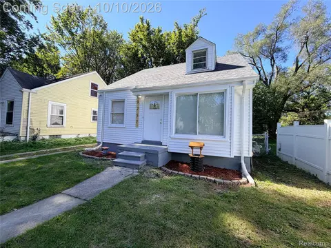 9257 Minock St, Detroit, MI 48228