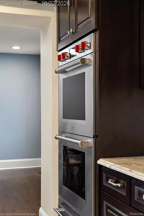 Kitchen - 34376 Jefferson Ave, Harrison, MI 48045 photo 7 of 7