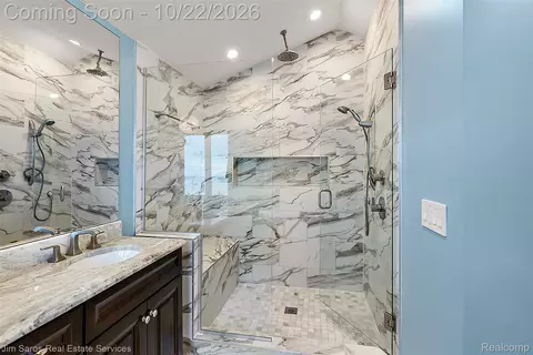 Bath - 34376 Jefferson Ave, Harrison, MI 48045 photo 4 of 6