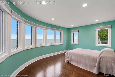 Bedroom - 34376 Jefferson Ave, Harrison, MI 48045 photo 4 of 4