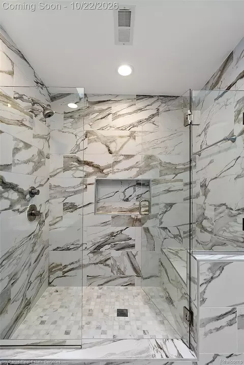Bath - 34376 Jefferson Ave, Harrison, MI 48045 photo 6 of 6