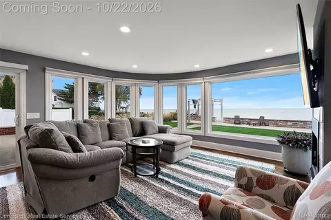 Living - 34376 Jefferson Ave, Harrison, MI 48045 photo 3 of 3