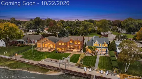 View/Area - 34376 Jefferson Ave, Harrison, MI 48045 photo 1 of 3