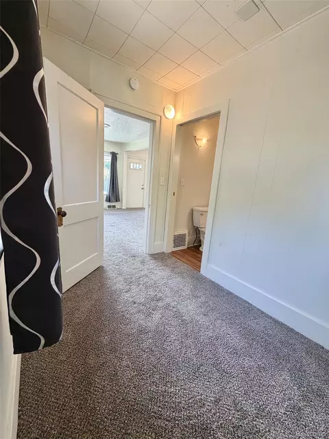 Entry Way - 2840 Miller Rd, Flint, MI 48503 photo 1 of 2