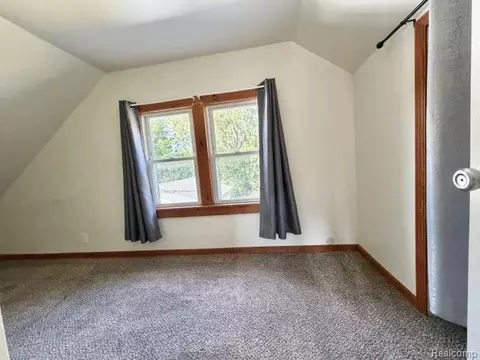 Bedroom - 2840 Miller Rd, Flint, MI 48503 photo 9 of 10