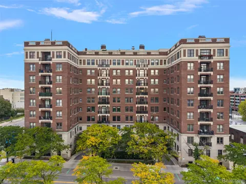 2900 E Jefferson Ave Apt Ave #A3, Detroit, MI 48207
