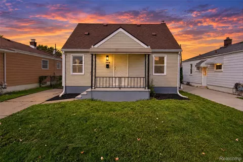 564 Ford Blvd, Lincoln Park, MI 48146