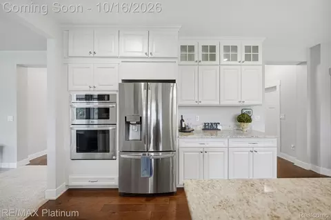 Kitchen - 1885 Euler Rd, Brighton, MI 48114 photo 3 of 5