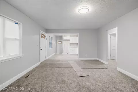 Entry Way - 2830 Plainfield Ave, Flint, MI 48506 photo 4 of 7