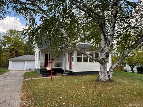 Exterior - 539 N Silver St, Bad Axe, MI 48413 photo 5 of 5
