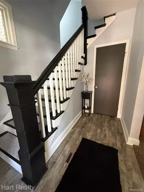 Entry Way - 539 N Silver St, Bad Axe, MI 48413 photo 6 of 6