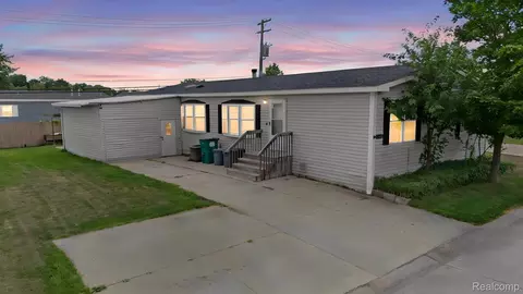 19921 Rhapsody, Clinton Township, MI 48036
