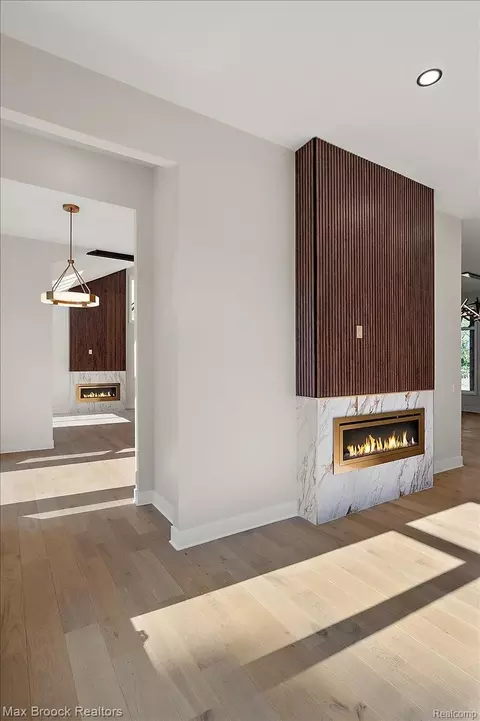 Entry Way - 4597 Clarkston Rd, Independence, MI 48348 photo 2 of 7