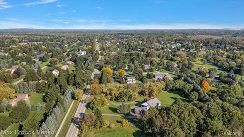 View/Area - 4597 Clarkston Rd, Independence, MI 48348 photo 4 of 5