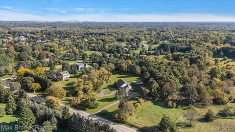 View/Area - 4597 Clarkston Rd, Independence, MI 48348 photo 1 of 5