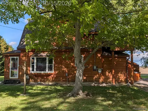 Exterior - 3445 2nd St, Owendale, MI 48754 photo 2 of 9