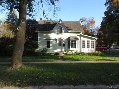 410 W 4th St, Imlay City, MI 48444