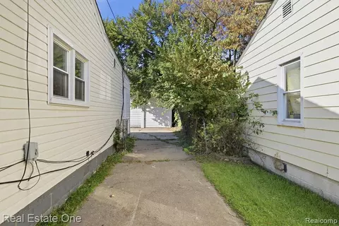 Other - 14073 Hendricks Ave, Warren, MI 48089 photo 8 of 10