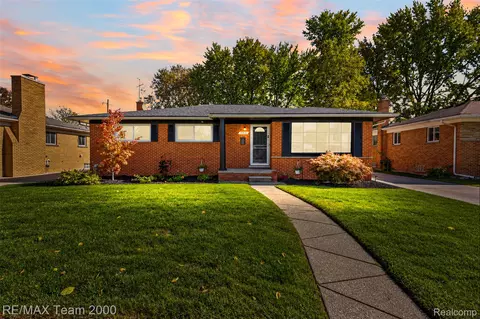 14370 Alexander St, Livonia, MI 48154