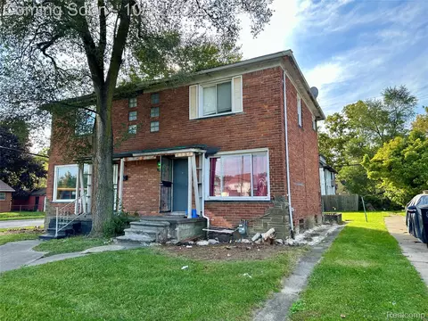 8209 Wyoming Ave, Detroit, MI 48204