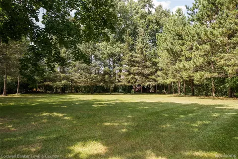 Exterior - 1810 Gray Rd, Genoa, MI 48843 photo 13 of 16
