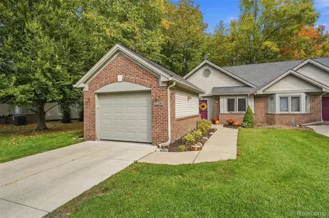21296 Juniper Ct #FAINGTON, Farmington Hills, MI 48336
