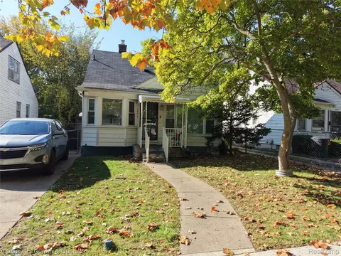 18649 Gilchrist St, Detroit, MI 48235