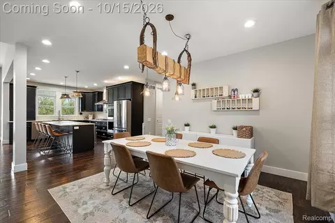 Dining - 2901 Sleeth Rd, Commerce, MI 48382 photo 2 of 2