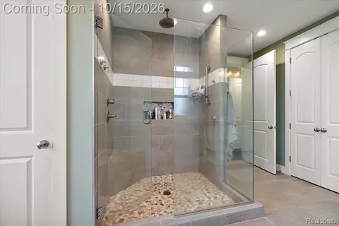 Bath - 2901 Sleeth Rd, Commerce, MI 48382 photo 2 of 6