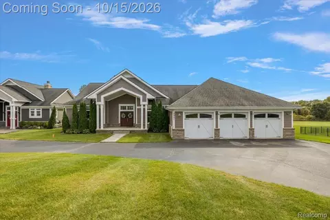 Exterior - 2901 Sleeth Rd, Commerce, MI 48382 photo 2 of 6