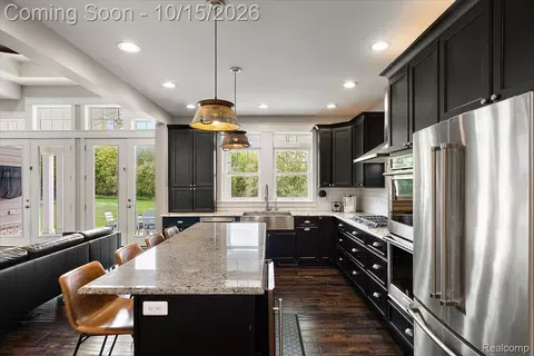 Kitchen - 2901 Sleeth Rd, Commerce, MI 48382 photo 2 of 2