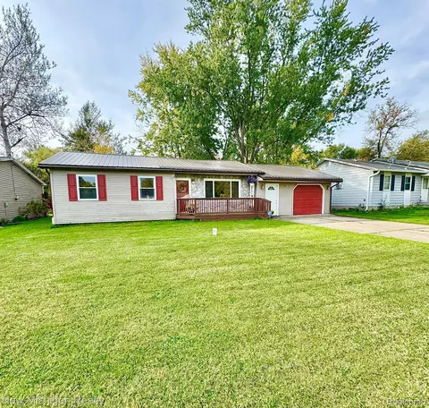 4340 Haas Dr, Burton, MI 48519