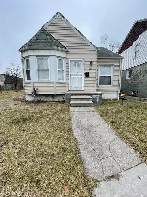 16191 Strathmoor St, Detroit, MI 48235