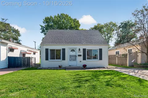 5661 Hipp St, Dearborn Heights, MI 48125