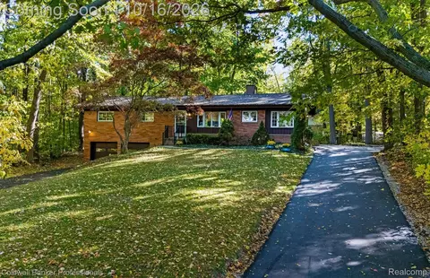 47751 Ann Arbor Rd W, Plymouth, MI 48170