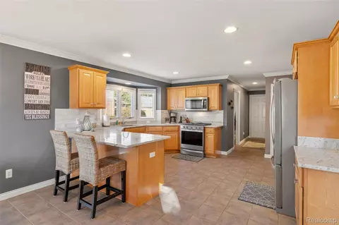 Kitchen - 21354 Pine Cone Dr, Macomb, MI 48042 photo 1 of 6