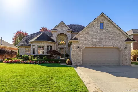 Exterior - 21354 Pine Cone Dr, Macomb, MI 48042 photo 2 of 15