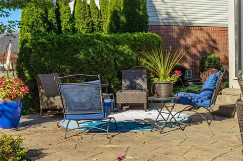 Exterior - 21354 Pine Cone Dr, Macomb, MI 48042 photo 8 of 15