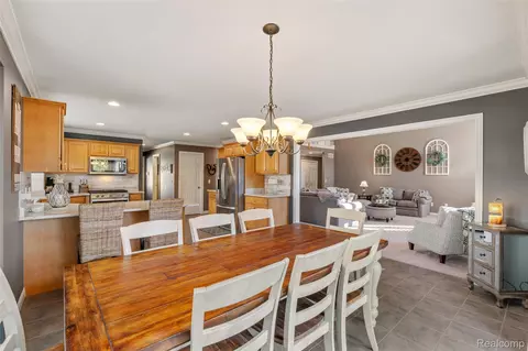 Dining - 21354 Pine Cone Dr, Macomb, MI 48042 photo 3 of 4
